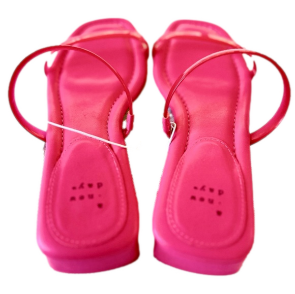NEW A New Day Target Jelly Strap Sandals Magenta Pink Size 9 Memory Foam - Picture 2 of 11